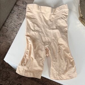 SKIMS Women's Cream body shaper